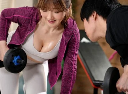Nữ PT gợi cảm cùng chàng trai số hưởng địt nhau